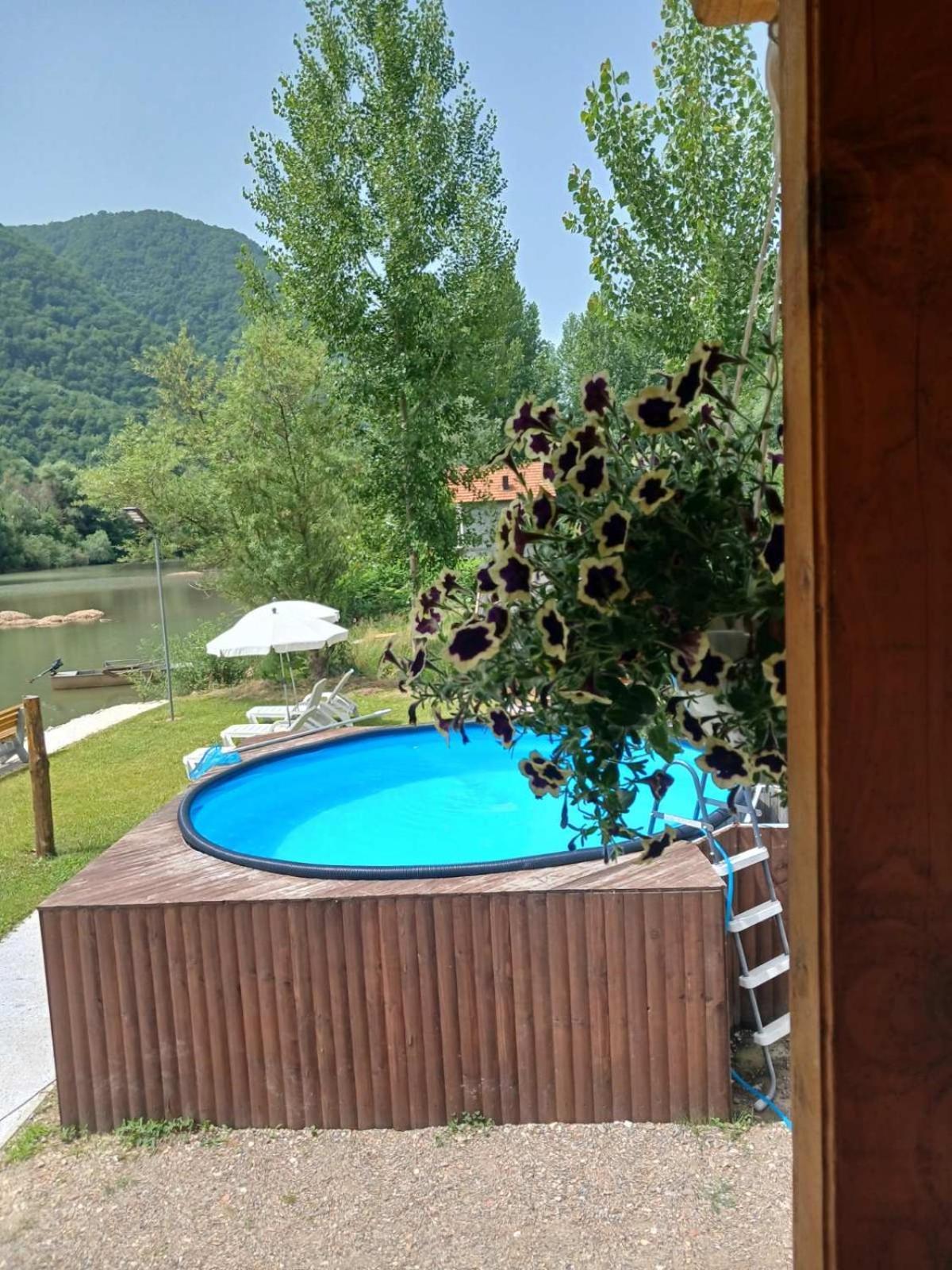 Vikendica Mihic Villa Zvornik Exterior photo